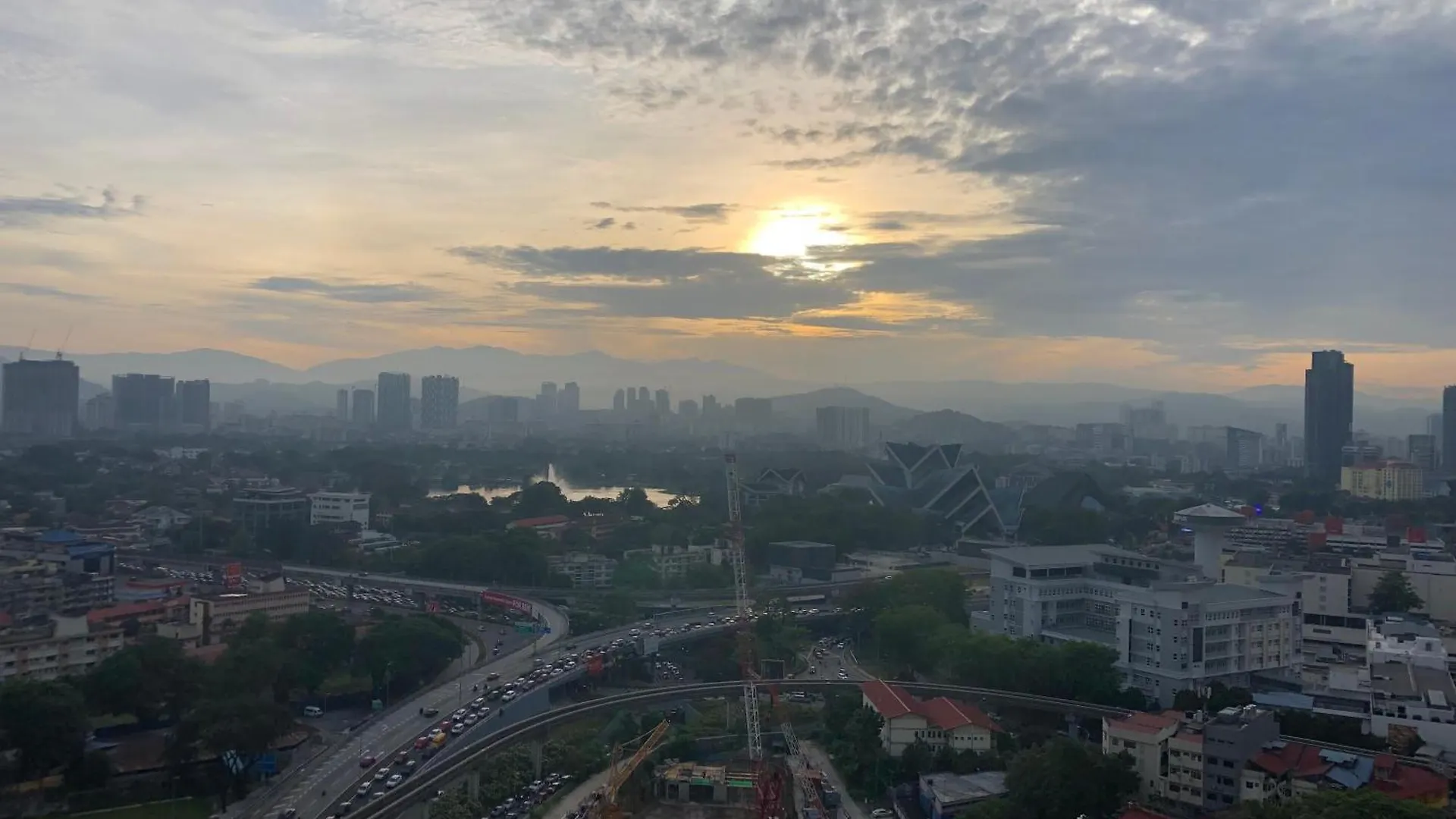 Tr Residence 3R2B Serviced Apt 5-6Pax Hkl,Ijn,Pwtc Kl Kuala Lumpur