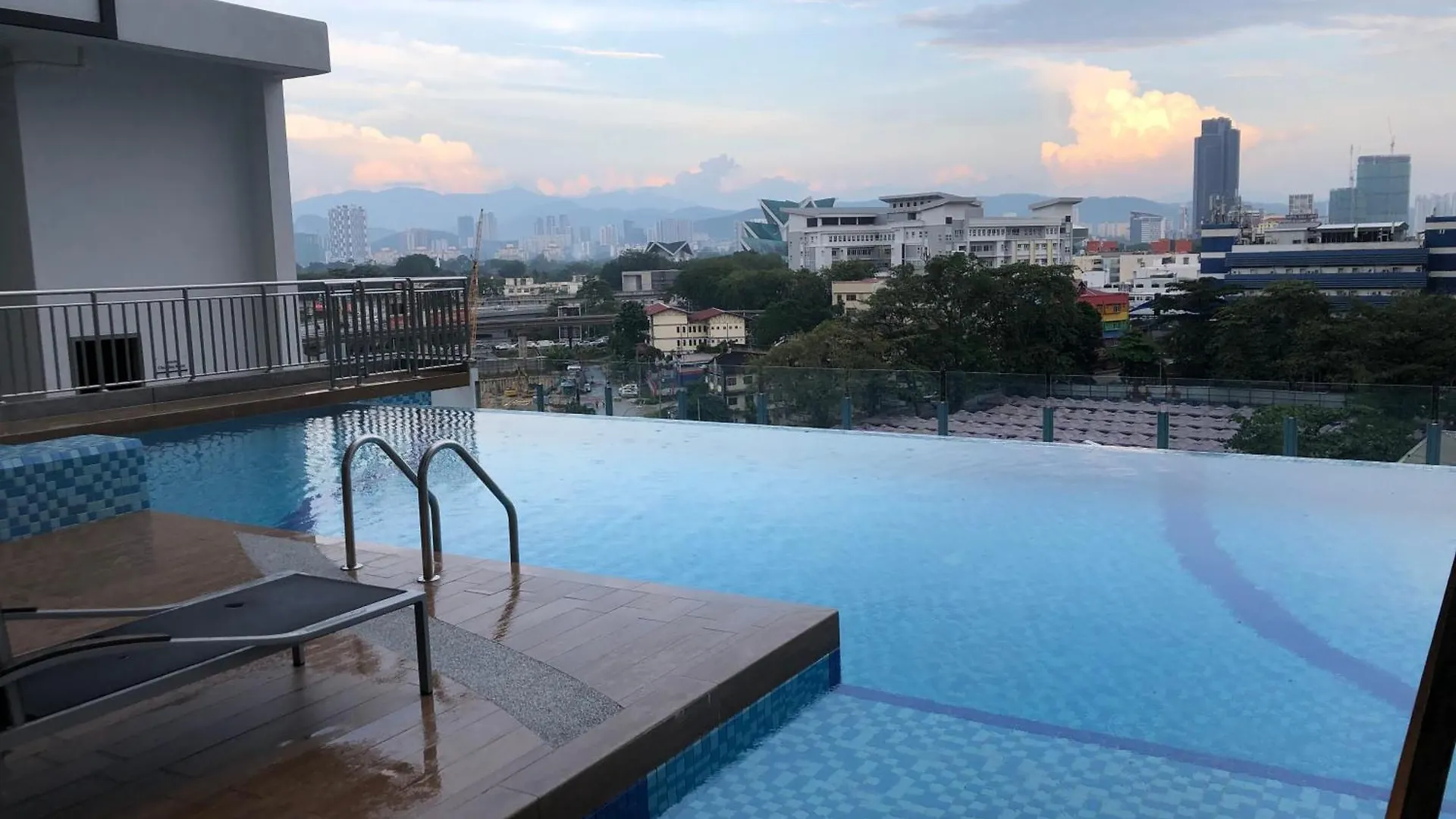 Tr Residence 3R2B Serviced Apt 5-6Pax Hkl,Ijn,Pwtc Kl Kuala Lumpur Malaysia