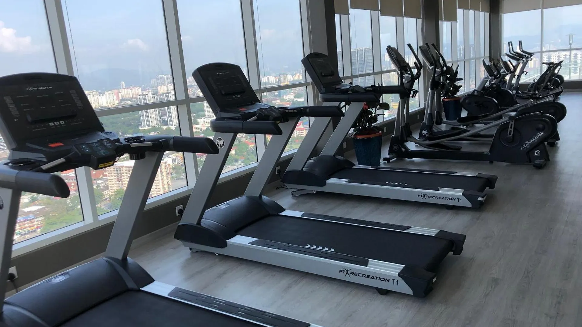 Tr Residence 3R2B Serviced Apt 5-6Pax Hkl,Ijn,Pwtc Kl Kuala Lumpur Apartment