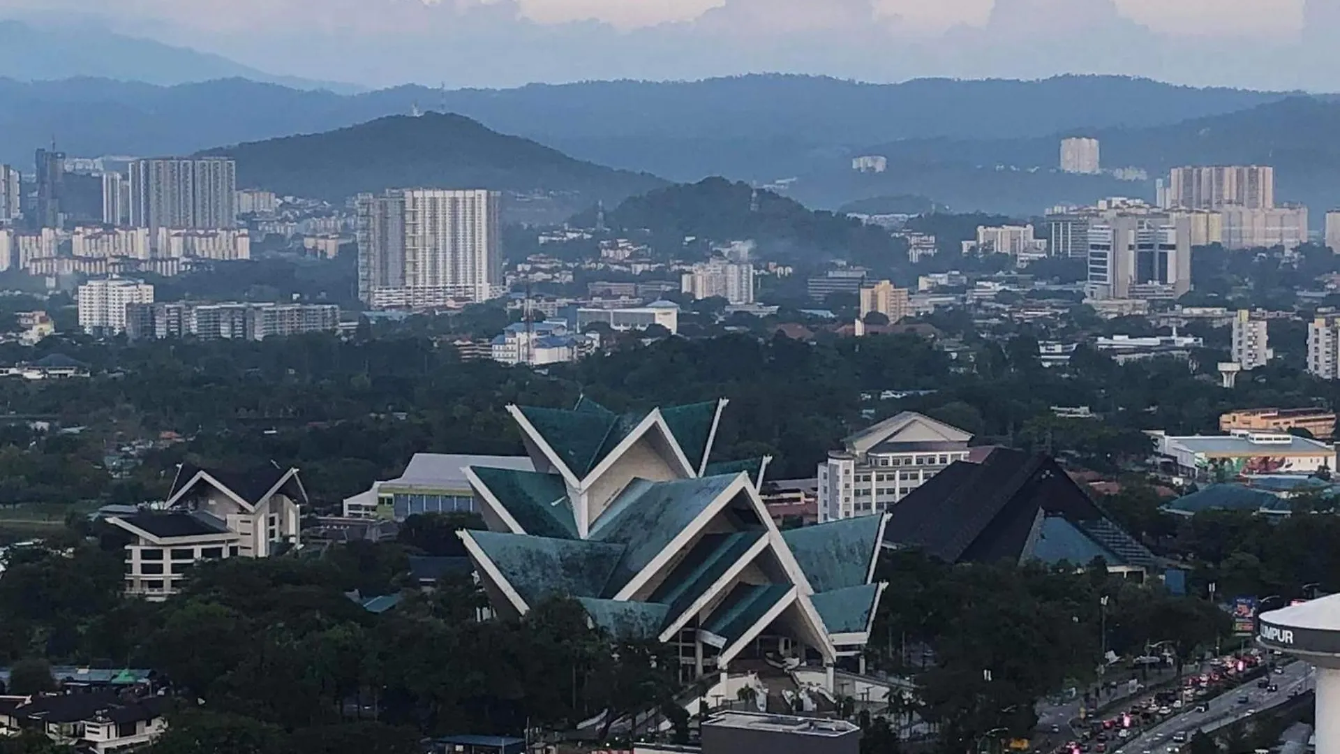 Tr Residence 3R2B Serviced Apt 5-6Pax Hkl,Ijn,Pwtc Kl Kuala Lumpur 0*,  Malaysia